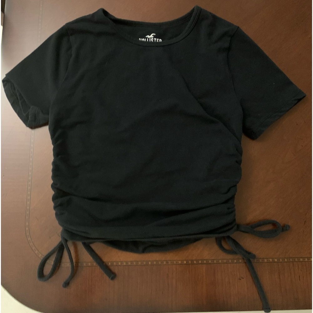 Black Baby Tee Top. Hollister